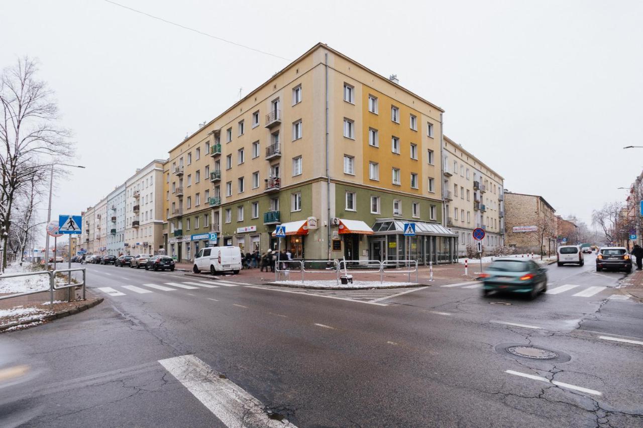 Pod Skrzydlami - Centrum - 24H Czestochowa Luaran gambar